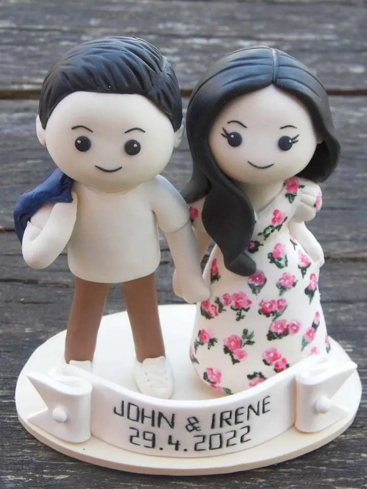 Unique Personalized Bride And Groom Figurine, Wedding Gift For Couple, Wedding Couple Figurine, Wedding Gift from Parents, Keepsake For Life