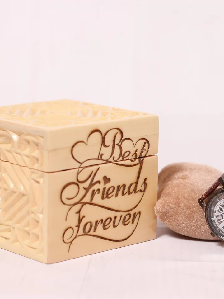 Small Engraved wooden keepsake trinket box, Personalised square wood painted, Personalized wooden jewelry box, Gift box for one watch