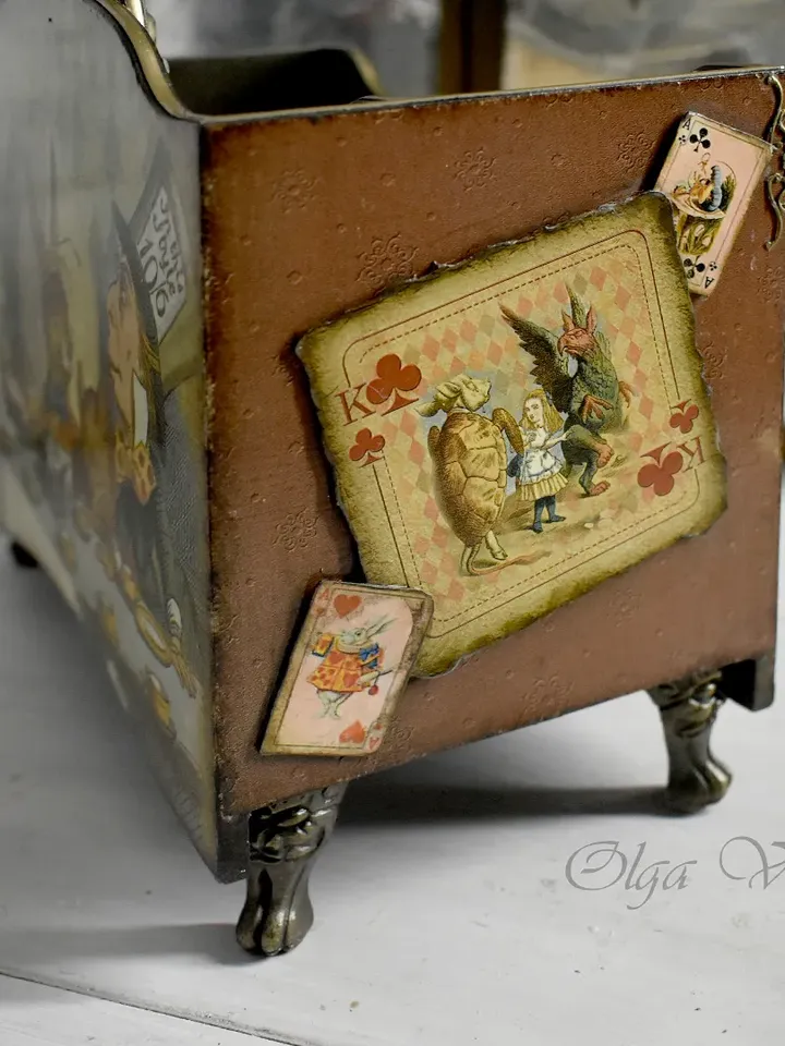 Alice Stationery Stand for Storing Pens Pencils and Office Supplies