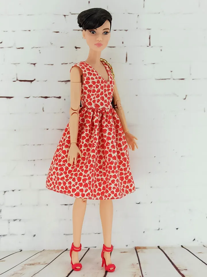 Summer dress with red hearts for Barbie Doll (Petit)