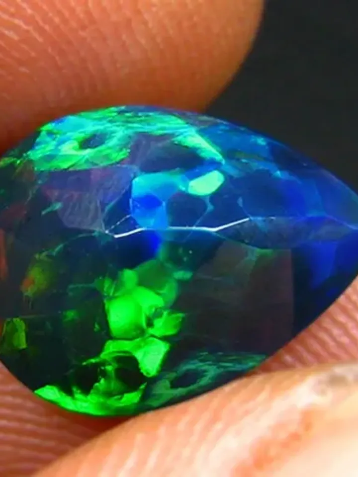 3.11 CT Extraordinary 3D Harlequin Flash 100% Natural Welo Black Opal cut Gemstone