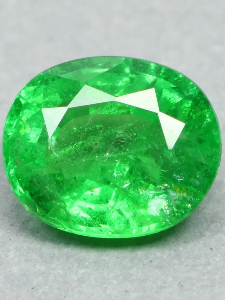 1.50 CT Fabulous Sparking  Green Oval Cut Unheated 100% Natural  Tsavorite Garnet From Tanzania