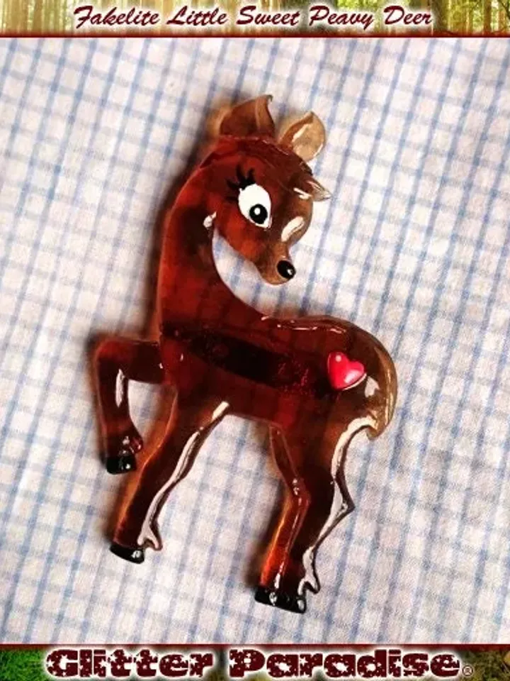 Little Sweet Peavy Deer - Brooch - Fakelite - Retro Deer - Little Deer - 50's Fawn Deer - Bambi Jewelry - Novelty Brooch - Glitter Paradise®