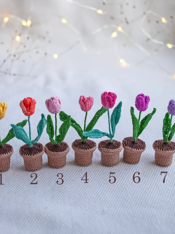 Miniature tulip in a pot, Collectible Fairy garden miniatures, Spring tulip, Tiny crochet flowers - Choose your color