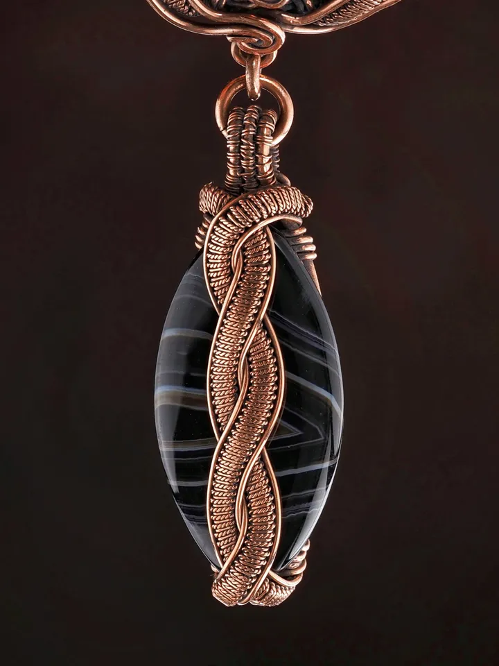 Choker this natural striped stone agate pendant Wire wrapped collar necklace for woman Unique Wire Wrap Art design