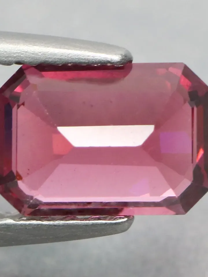1.35 CT Superb Quality Gemstone Unheated 100% NATURAL Malaya Garnet Tanzania