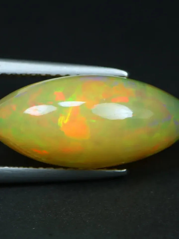 4.44 CT Top Grade ! Natural Rainbow Multi Flashy 3d Pinfire Welo White Opal Cab