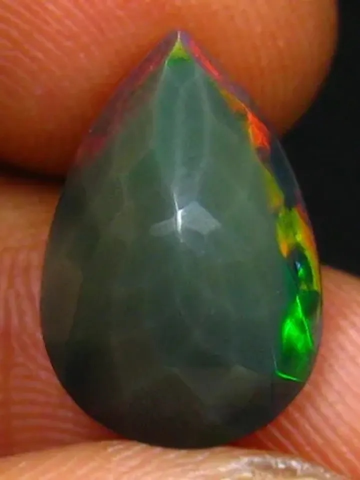 4.05 CT Exquisite 3D Broad Flash Pattern 100% Natural Welo Black Opal Cut Gemstone