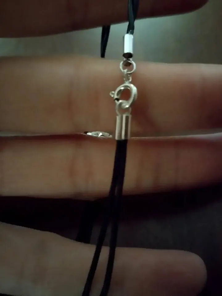 Bracelet in silver and leather.