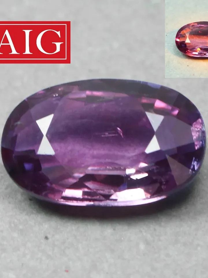 1.00 CT AIG Certified Unique Rarest 100% Natural Unheated Color Change Sapphire
