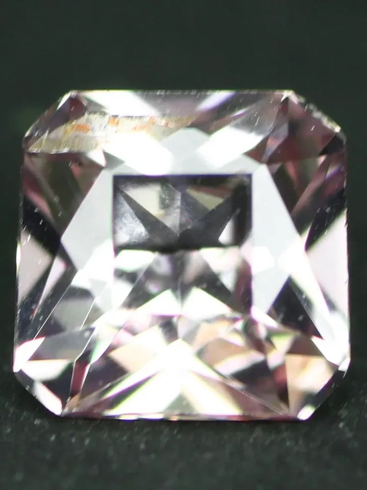 0.36 CT World Very Rare! Unheated 100% Natural Color Change Malaya Garnet