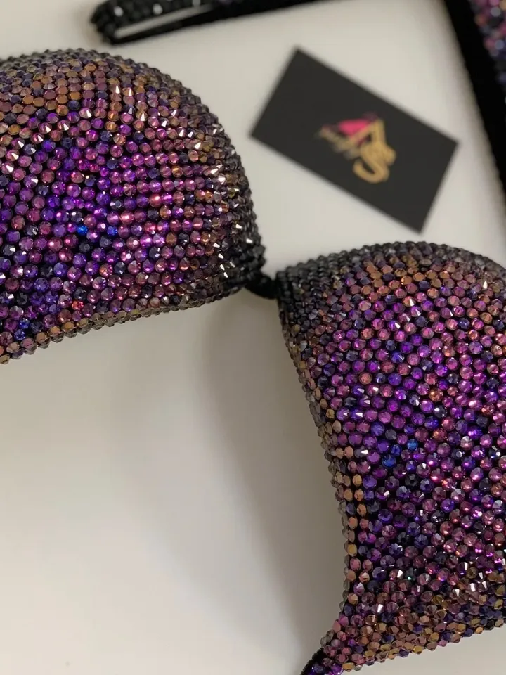 Ultraviolet Light - fitness bikini