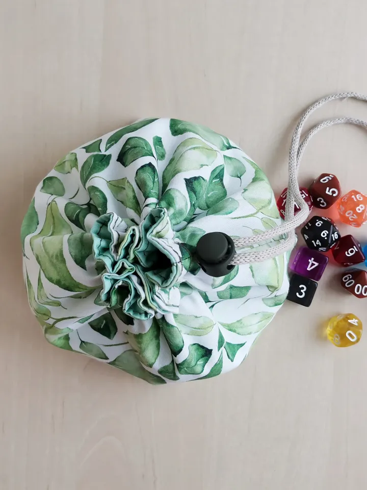 Large dice bag with pockets for 150-200 dice Green leaves
