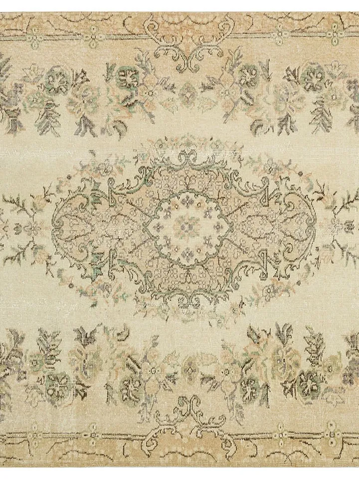 Hand-Woven Turkish Rug for Timeless Boho Style in Your Home - 166 cm x 268 cm