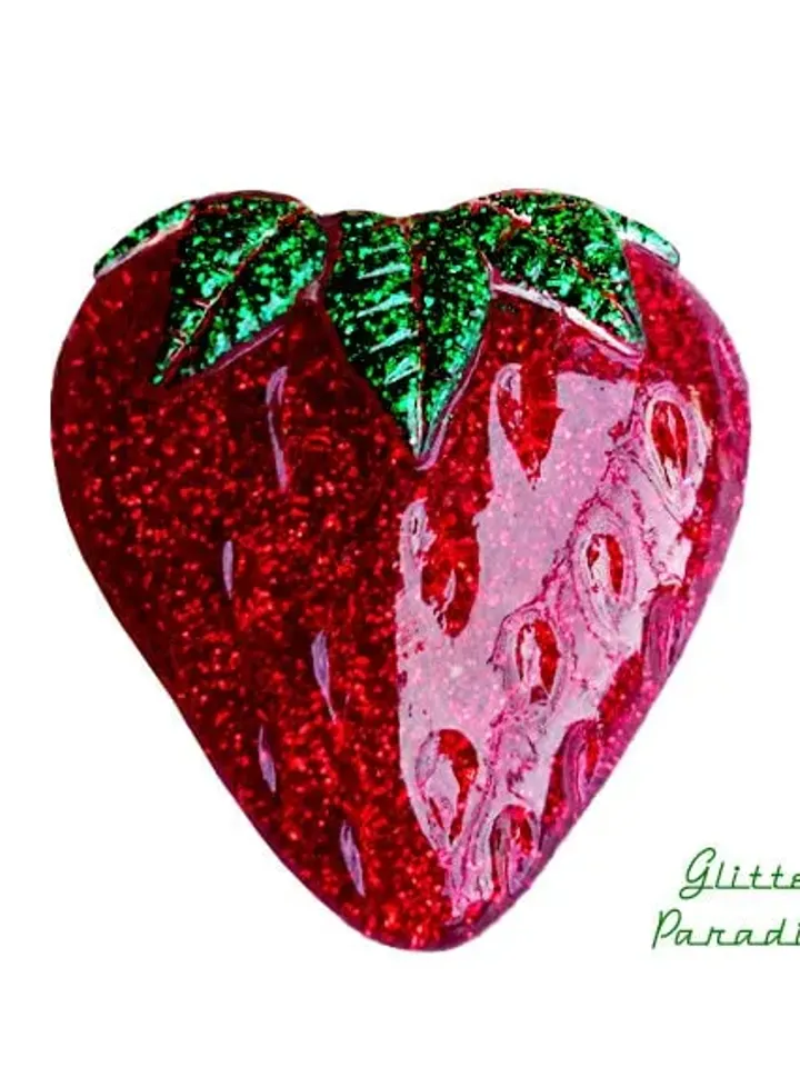 Lucite Giant Strawberry - Brooch - Strawberry Jewelry - Fruity - Strawberry Jewelry - Glitter Strawberry - 50s - 60s - Glitter Paradise®