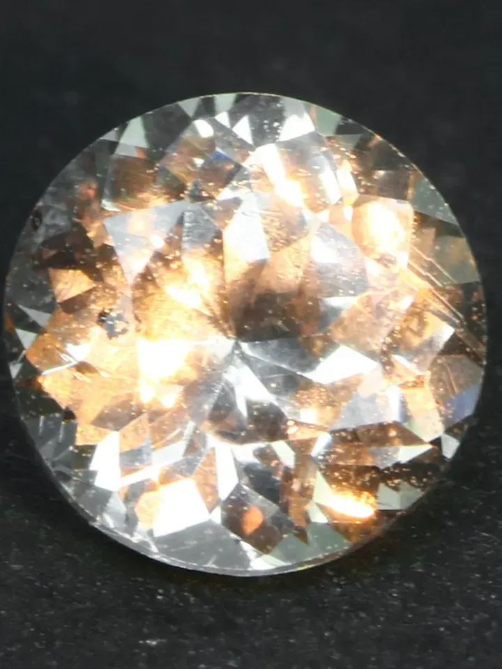 0.57 CT World Very Rare! Unheated 100% Natural Color Change Malaya Garnet