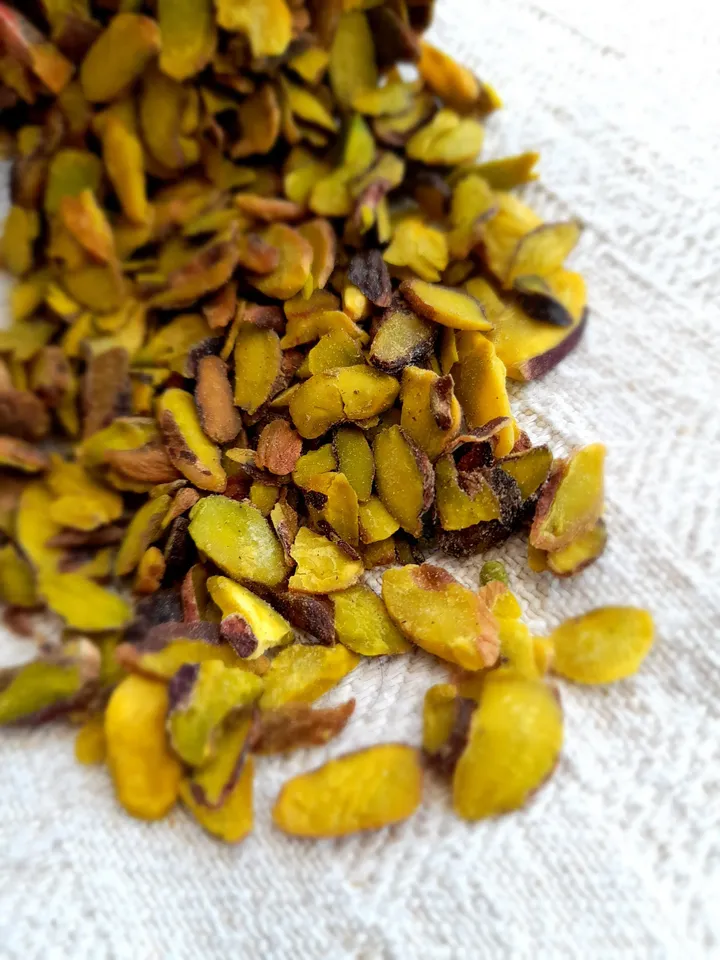 Sliced Pistachio | 100% Best Quality Organic Turkish Antep Region Pista Flakes | Unsalted & Unroasted