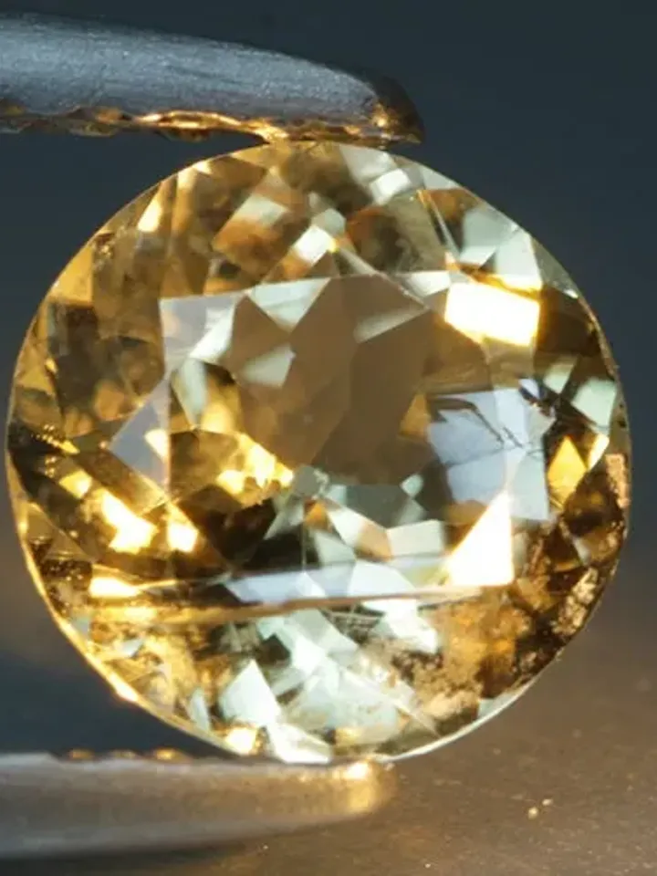 0.68 CT Extremely Rare Unheated 100% Natural Color Change Turkish Diaspore
