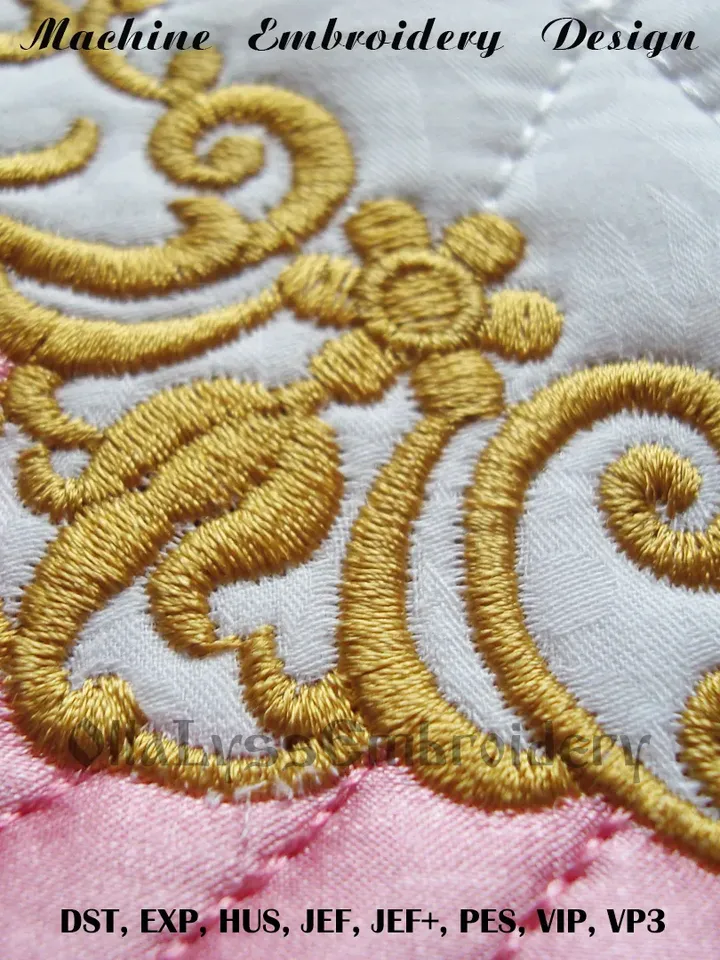 Baroque Mug Rug ITH embroidery design