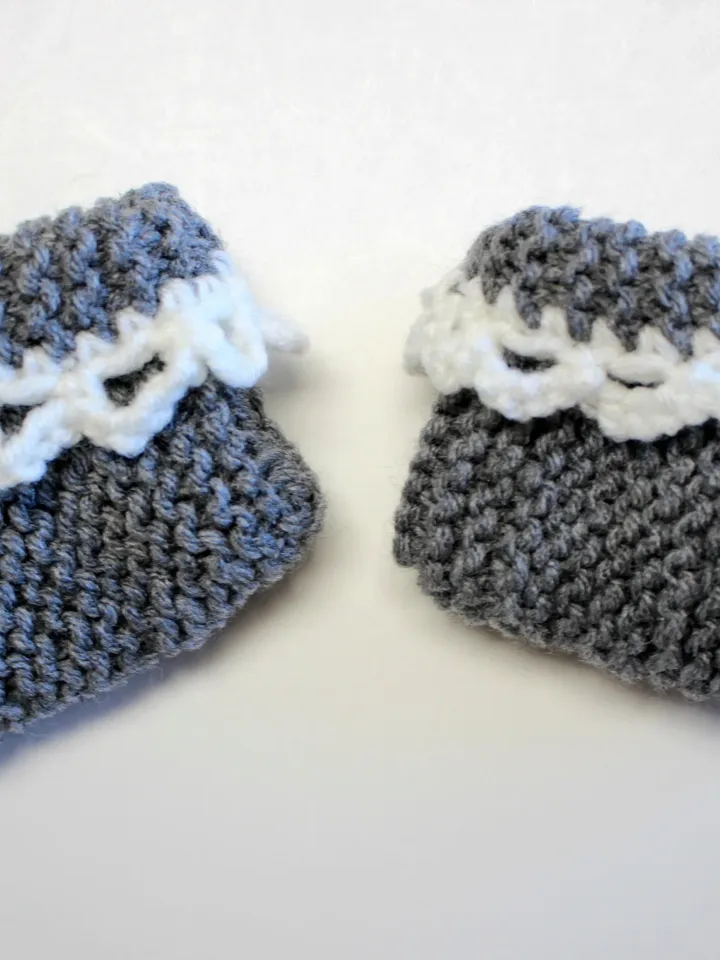 Baby Shoes and Headband Set with a Flower, Baby Booties Set, Gifts for New Babies, Baby Shower Gift Ideas, Stocking Stuffers for Christmas