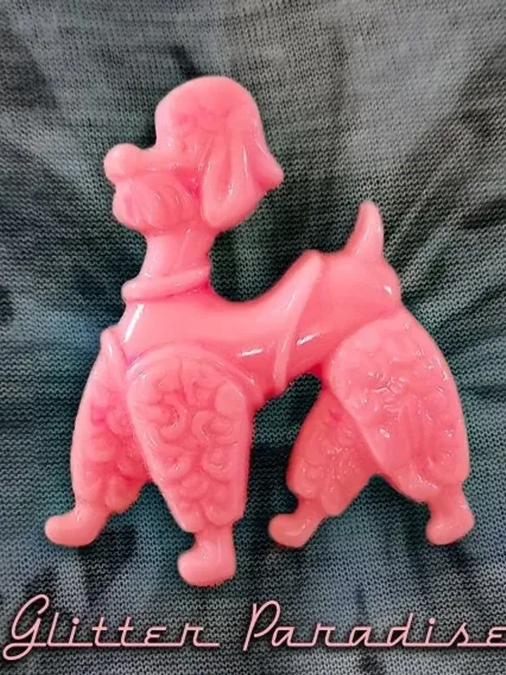 Retro Poodle - Brooch - Poodle Brooch - Poodle Jewelry - Dog Brooch - Vintage Dog Brooch - Pink Poodle - Poodle Goodies - Glitter Paradise®