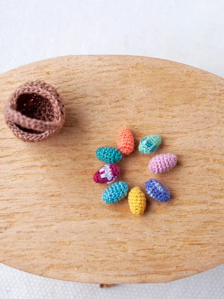 Easter basket with eggs, Crochet Miniature Easter egg basket, Handcrafted Easter miniature, Dollhouse Fairy garden acces
