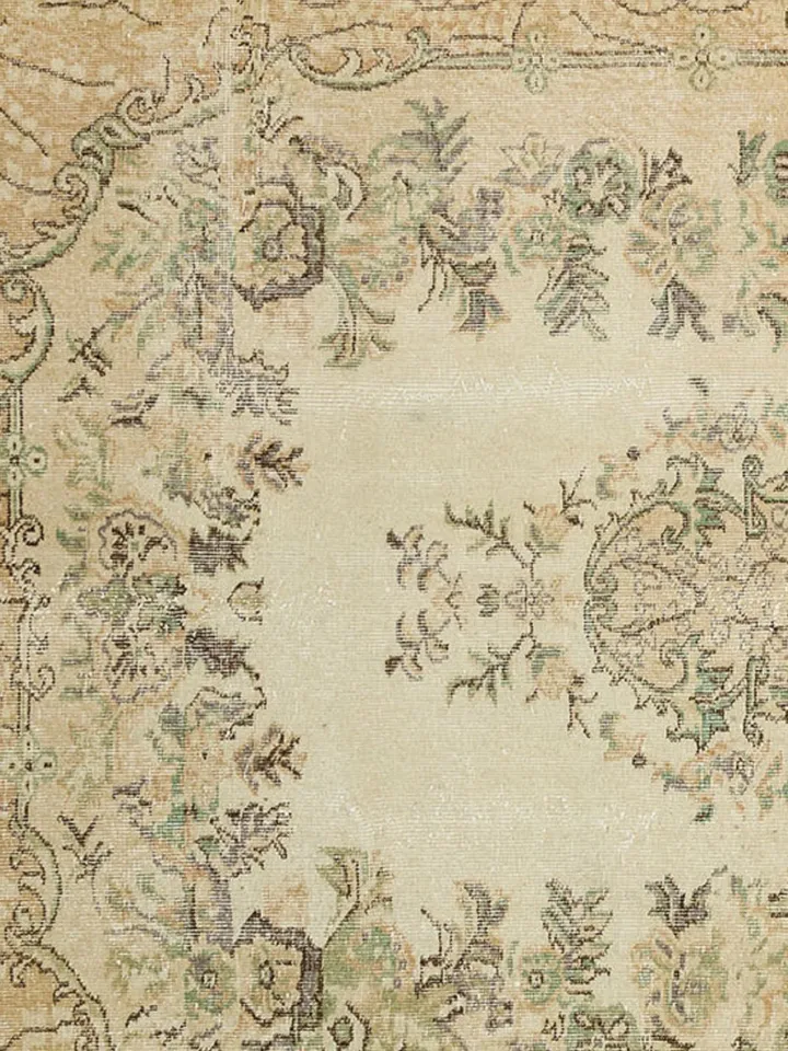 Hand-Woven Turkish Rug for Timeless Boho Style in Your Home - 166 cm x 268 cm