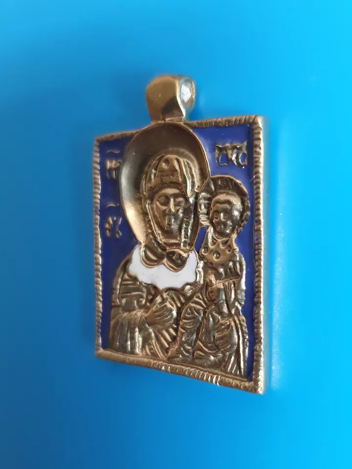 The Most Holy Mother of God Christian pendant