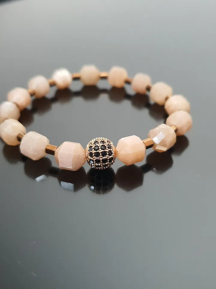Natural Sunstone Bracelet with Hematite / Speacial Desing Bracelet / Diamond Shaped Bracelet / Gift for Your Loved One