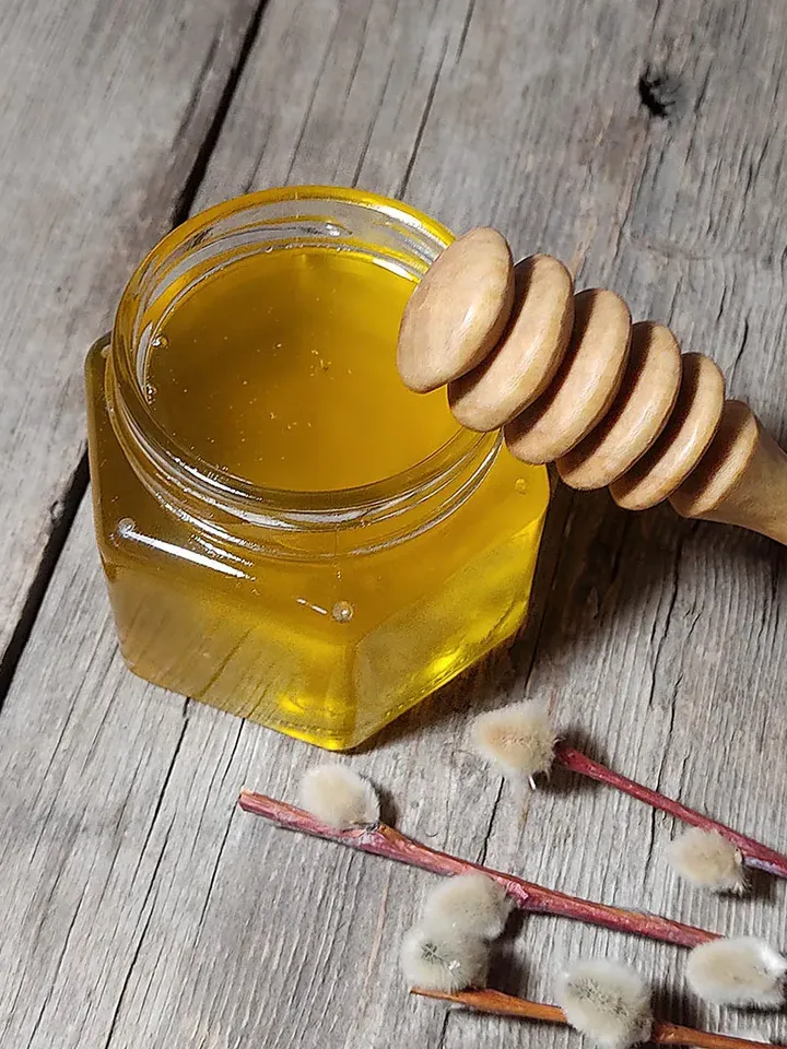 Handmade honey dipper, Wooden honey spoon, Ninth anniversary marriage gift, 9th anniversary willow wood dessert spoon