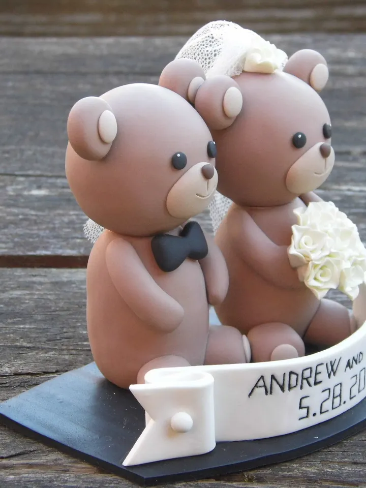 Woodland Wedding Cake Topper, Wedding Cake Topper Figurine, Animal Cake Topper For Wedding, Personalized Animal Bear Couple Cake Topper Gift