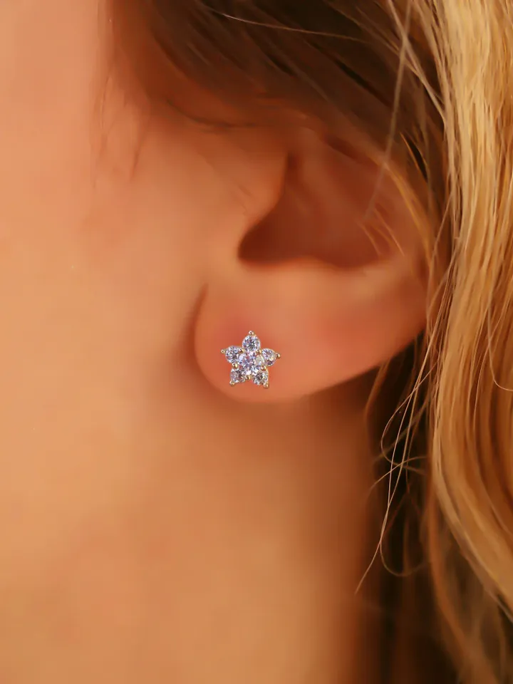 FLOWER STUD EARRINGS | Round Cut Moissanite Diamond Wedding Gold Stud Earring | 14k Solid Gold Flower Shape Push Back Stud Earrings