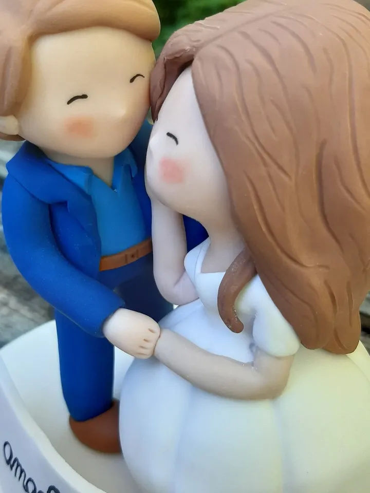 Custom Wedding Cake Topper Figurine, Wedding Cake Topper Bride Groom, Polymer Clay Cake Topper for Wedding Personalized Couple Cake Topper