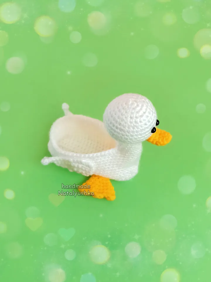 Decorated egg, Crochet egg basket, Easter Duck - egg stand, Easter egg holder, Easter table decor, Gift for Easter.
