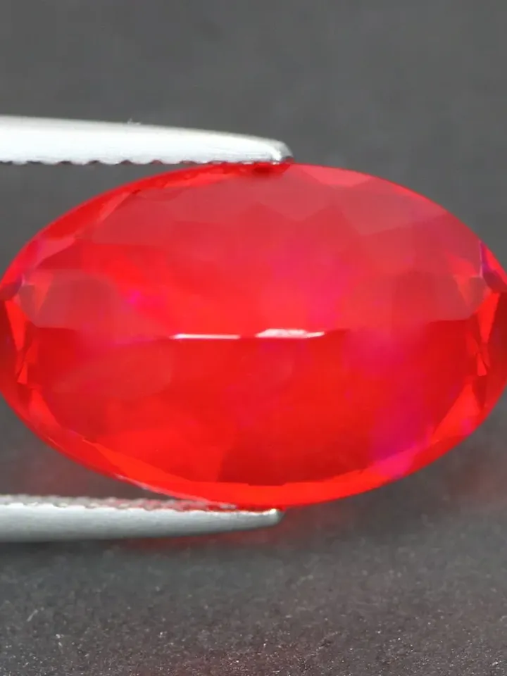 4.64 CT World Class Rarest 100 % Natural Fire Red opal From Ethiopia