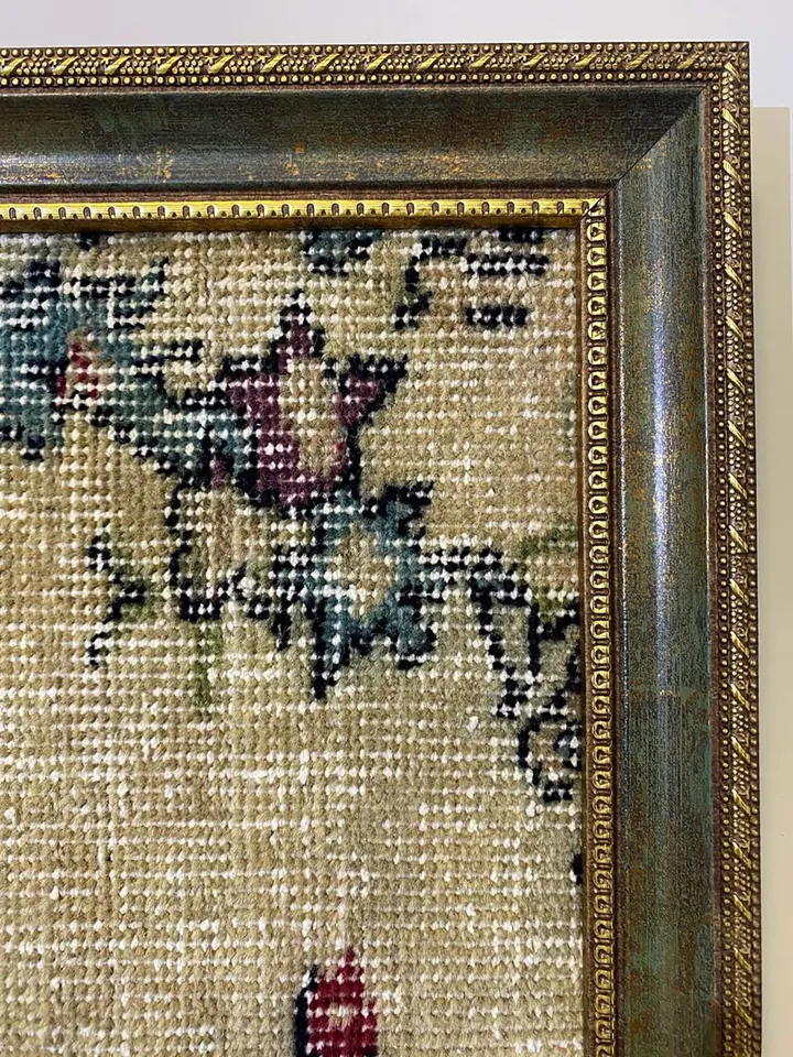 Exquisite Vintage Wall Kilim Art - Unique Hand-Woven Woolen Masterpiece for Home Decor - 50x70 cm