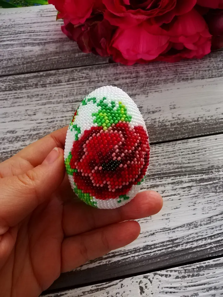Beaded egg , Decorative egg , Easter eggs