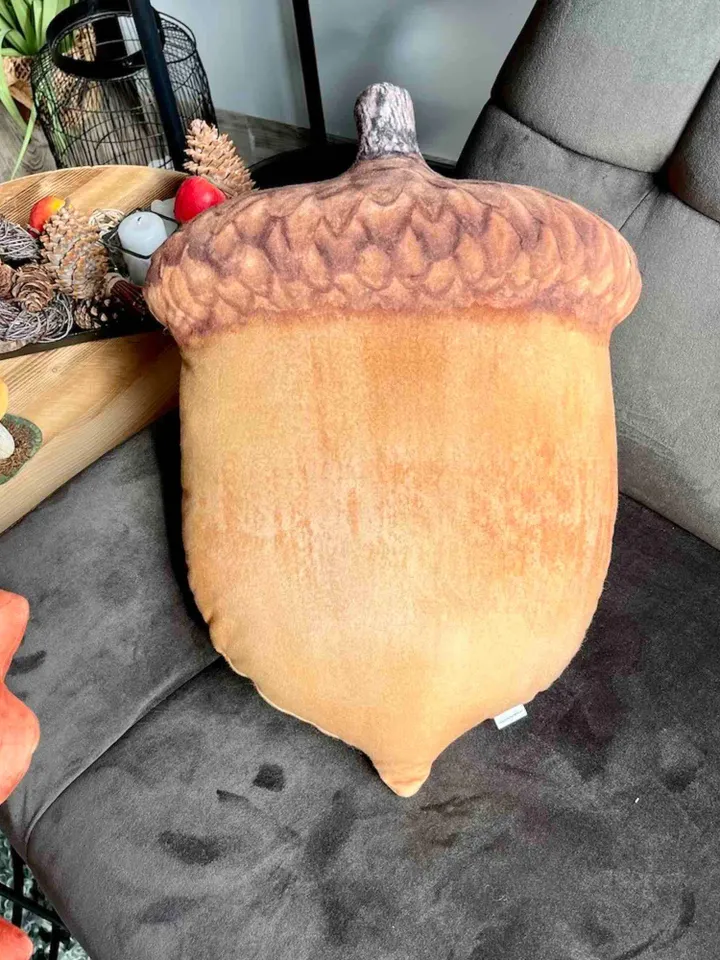 Acorn pillow / autumn pillow / fall cushion / farmhouse decor / thanksgiving decoration / woodland decor / forest acorn