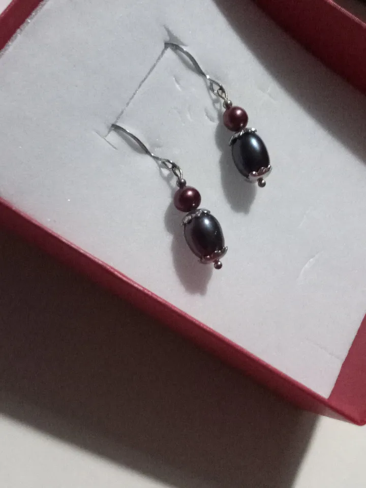 Sterling silver earrings with natural pearls
