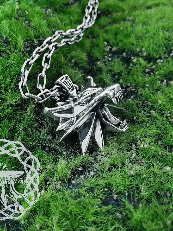 Wolf School Medallion, Geralt Medallion, Wolf Pendant, Sterling Silver Witcher Pendant, Wolf School Necklace, Witcher Medallion