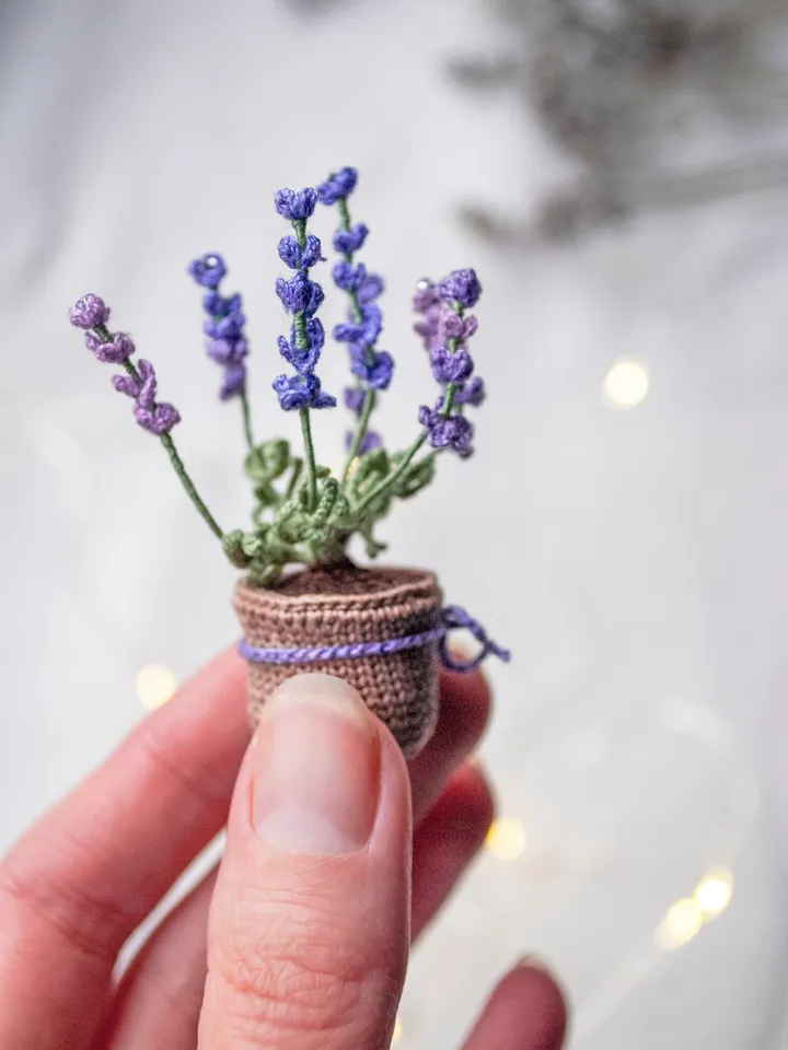 Miniature lavender in a pot, Tiny crochet Lavender, Lavender bouquet, Mini plant pot, Small Violet flower, Fake lavender