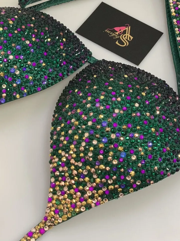 Alexandrite - Bikinis in stones