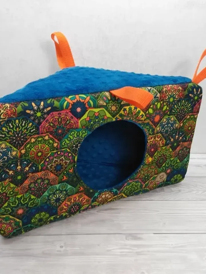 Cozy accessories for rodents, corner rat hammock, chinchilla house, ferret house, guinea pig house, custom rat hammock, guinea pig hideout