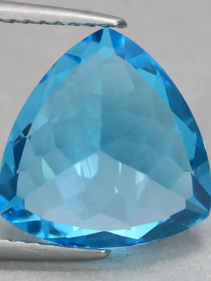 7.35 CT Marvelous ! Swiss Blue Topaz VIP Quality 100% Natural from Brazil