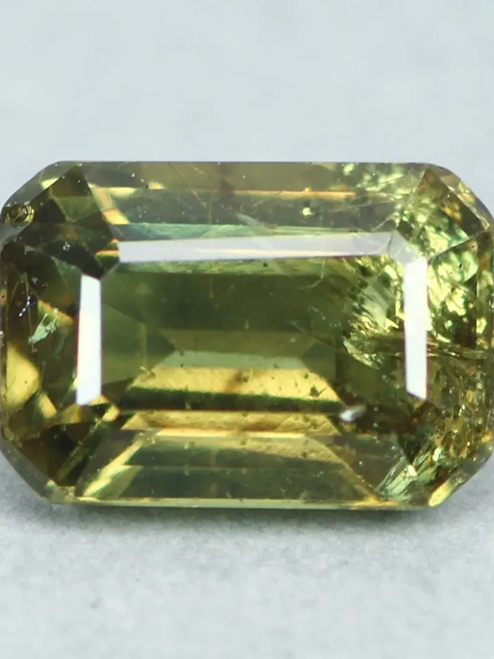 1.36 CT Stunning Rarest Unheated 100% Natural Color Change Garnet Tanzania