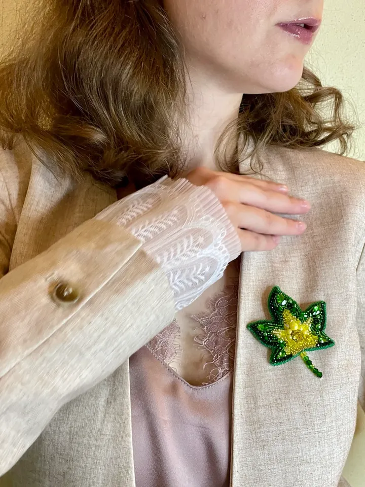 Beaded Leaf Brooch in Yellow and Green Colors, Handmade Embroidered Accessory, Fancy Pin Brooch, Green Leaf