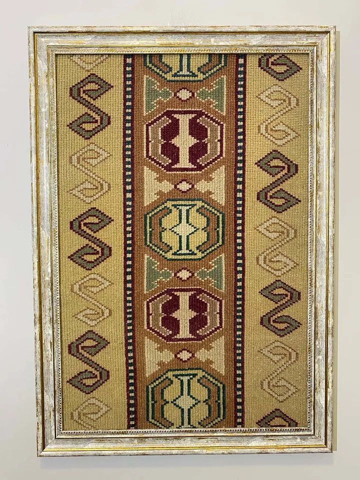 Exquisite Vintage Wall Kilim Art - Unique Hand-Woven Woolen Masterpiece for Home Decor - 50x70 cm