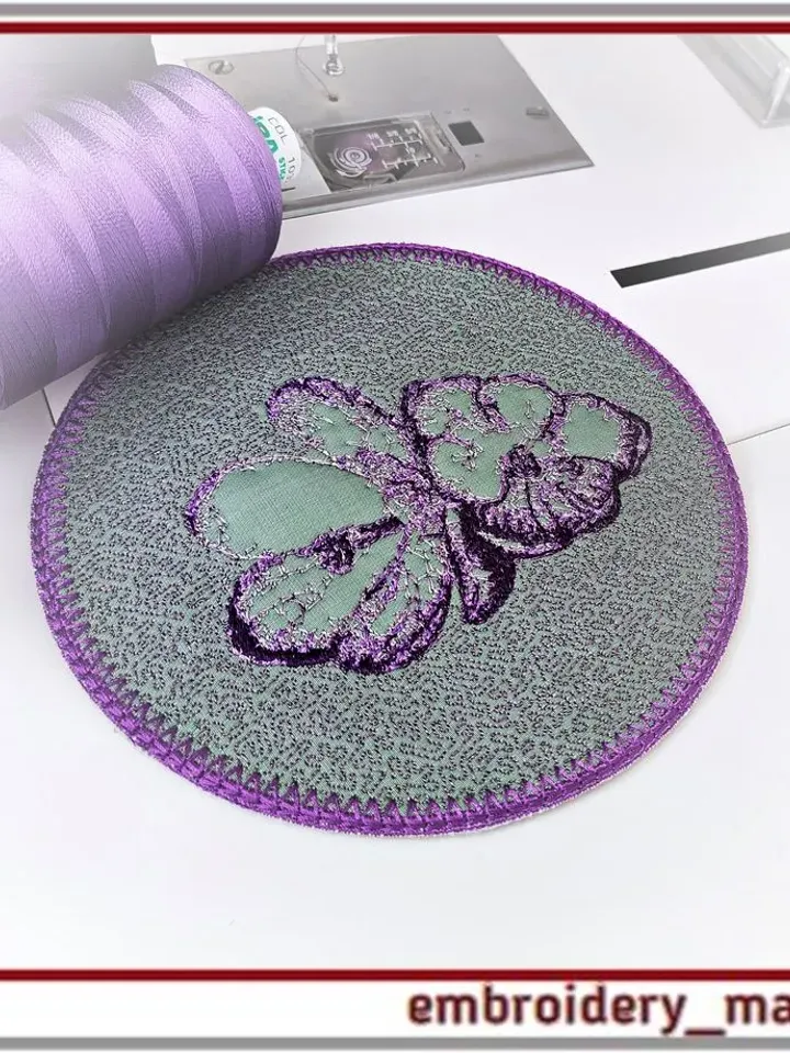 Embroidery design, napkin in the hoop with flowers sfumato and quilting