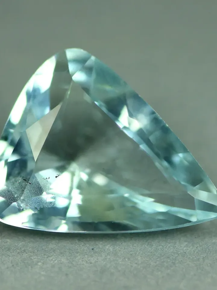 2.10 CT Fabulous Pear Cut Unheated 100% Natural Blue Aquamarine