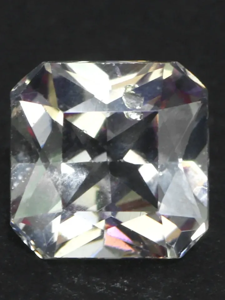 0.63 CT Rare Fantastic Unheated 100% Natural Color Change Malaya Garnet